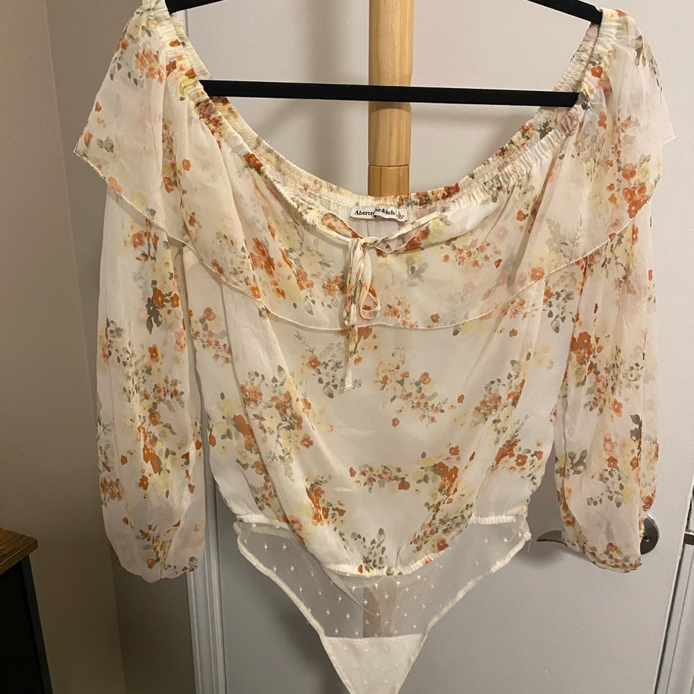 Abercrombie & Fitch Floral Off-Shoulder Bodysuit - Cream and Orange